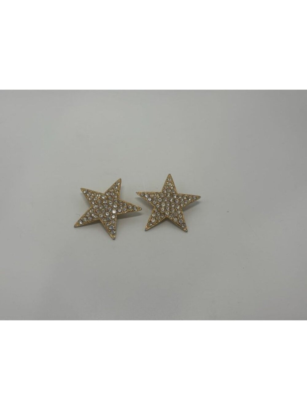 JS Signed Vintage 1980s Gold Tone Pavé Rhinestone Star Statement Clip On Earring